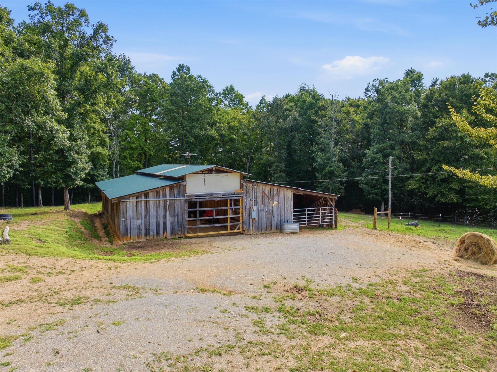 312 Eaves Ferry Road Decatur, TN 37322 - Photo 25 of 37 25-312EavesFerryRd-35