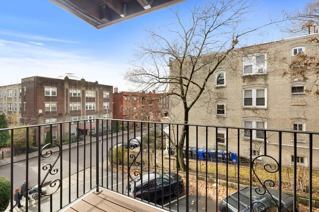 $2,000 | 39 Englewood Avenue, Unit 17, Boston, MA 02135