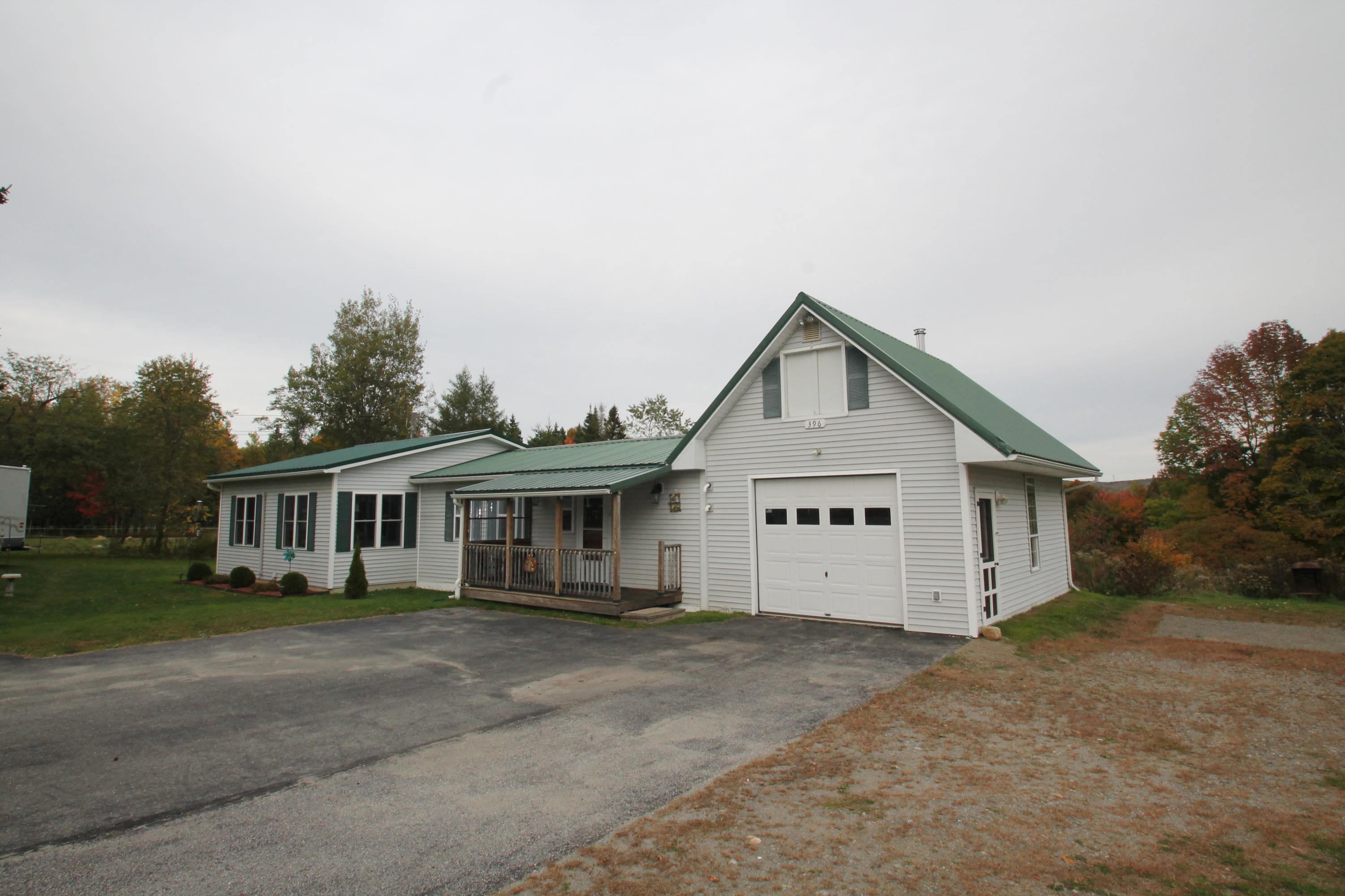 396 S Road Holden, ME 04429 - Photo 6 of 33 IMG_2602