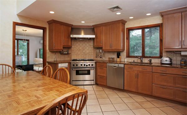 14 Lynn Road Needham, MA 02494 - Photo 4 of 12