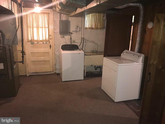 1001 Harwall Road Baltimore, MD 21207 - Photo 85 of 109 a utility room with dryer and washer
