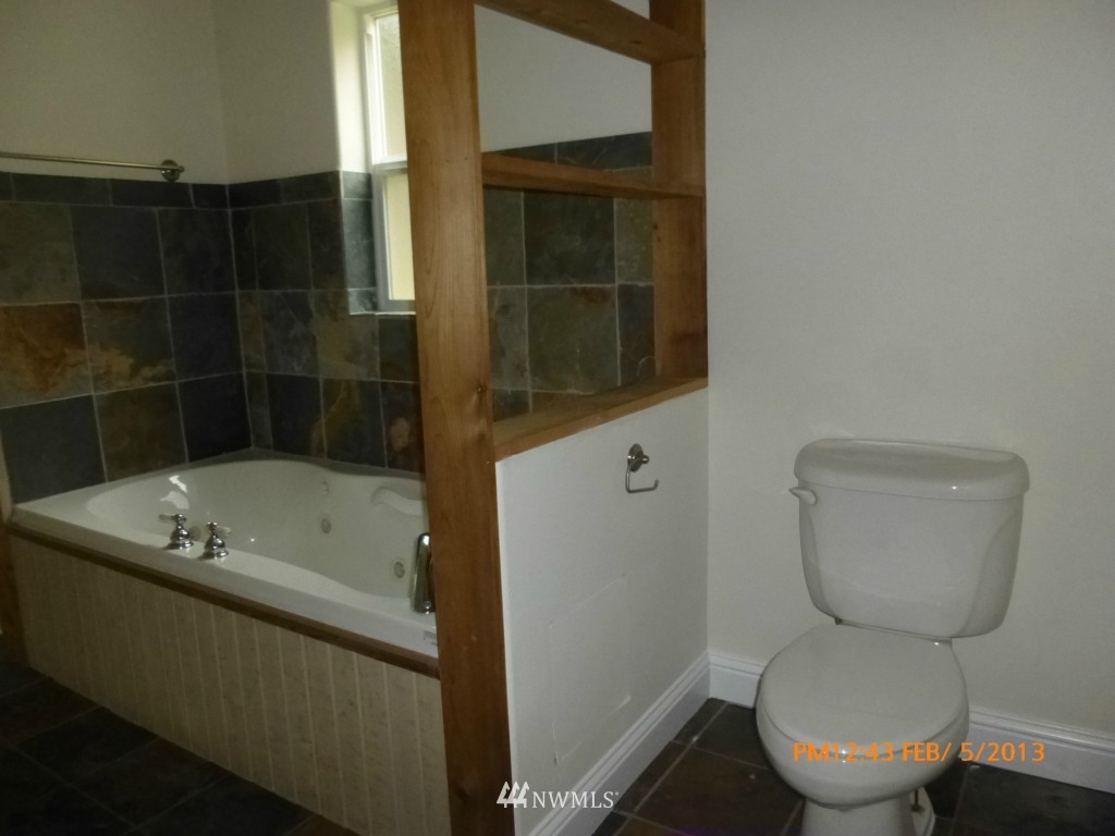 519 South Camano Ridge Road Camano Island, WA 98282 - Photo 14 of 15 Gallery Image 14