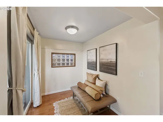 $875,000 | 330 Chicago Avenue Southeast, Bandon, OR 97411