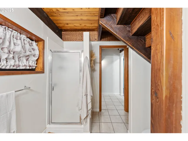 $875,000 | 330 Chicago Avenue Southeast, Bandon, OR 97411