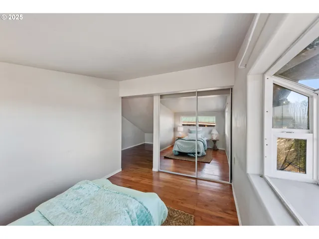 $875,000 | 330 Chicago Avenue Southeast, Bandon, OR 97411