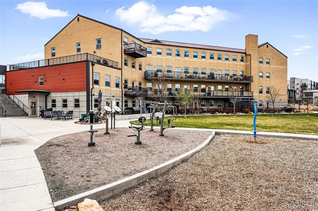 $260,000 | 2835 West Parkside Place, Unit 305, Denver, CO 80221