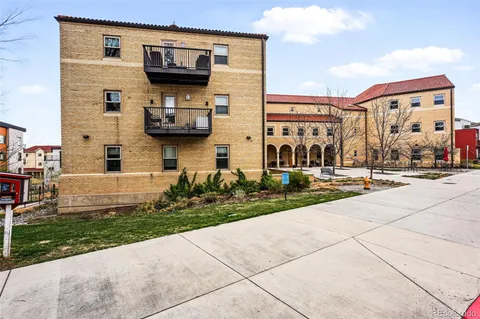 $260,000 | 2835 West Parkside Place, Unit 305, Denver, CO 80221