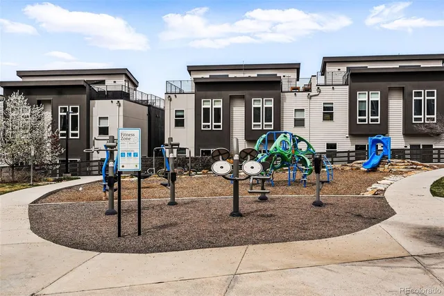 $260,000 | 2835 West Parkside Place, Unit 305, Denver, CO 80221