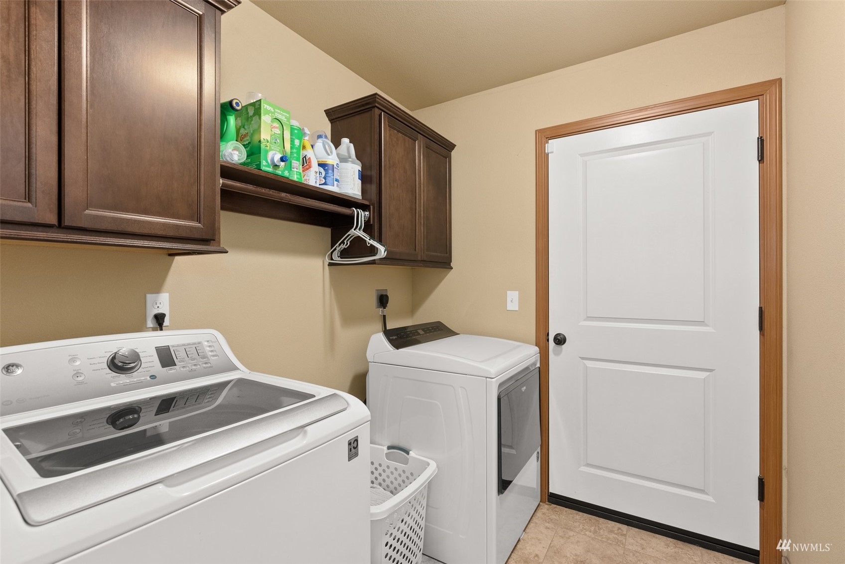 6320 192nd Lane Southwest Rochester, WA 98579 - Photo 21 of 30 a utility room with dryer and washer