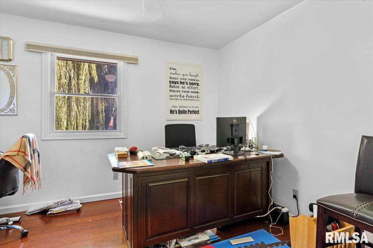 2424 Lindbergh Boulevard Springfield, IL 62704 - Photo 17 of 29