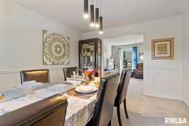 $295,000 | 2424 Lindbergh Boulevard, Springfield, IL 62704