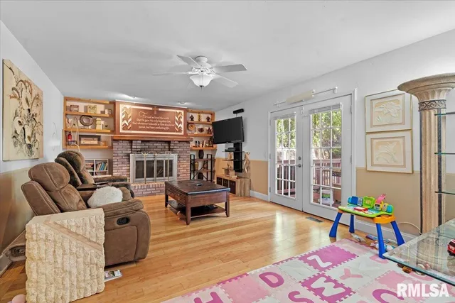 $295,000 | 2424 Lindbergh Boulevard, Springfield, IL 62704