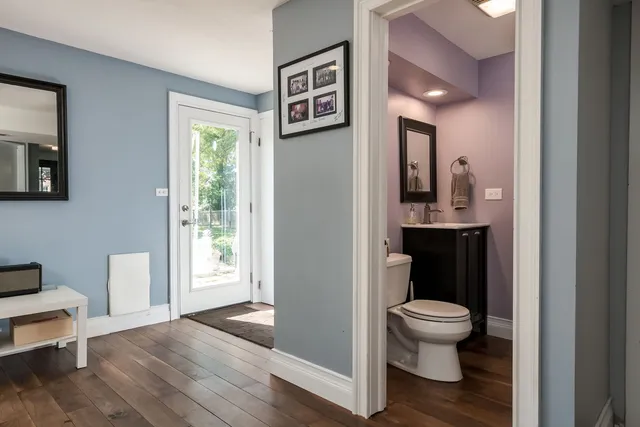 $679,900 | 522 Park Manor Court, Elmhurst, IL 60126