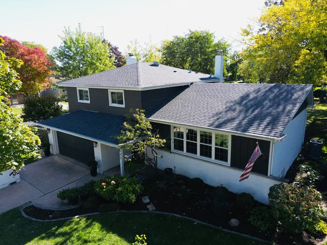 $679,900 | 522 Park Manor Court, Elmhurst, IL 60126