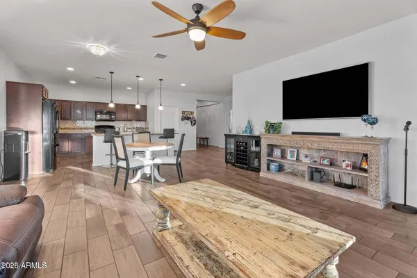 $2,300 | 4052 South 185th Avenue, Goodyear, AZ 85338