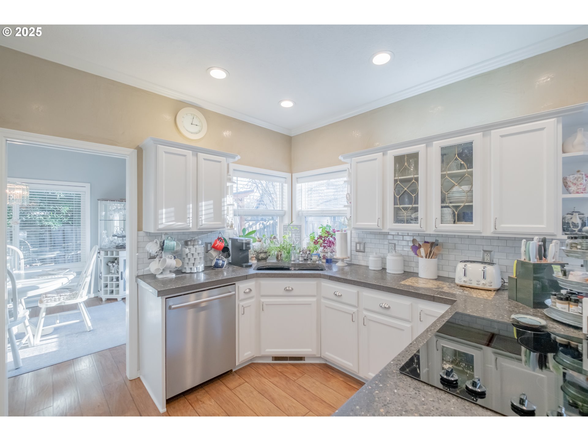 925 Scepter Court Northeast Salem, OR 97301 - Photo 10 of 48