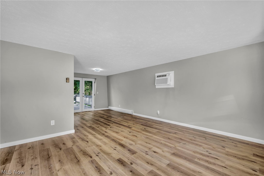 8742 Usher Road Olmsted Falls, OH 44138 - Photo 5 of 40