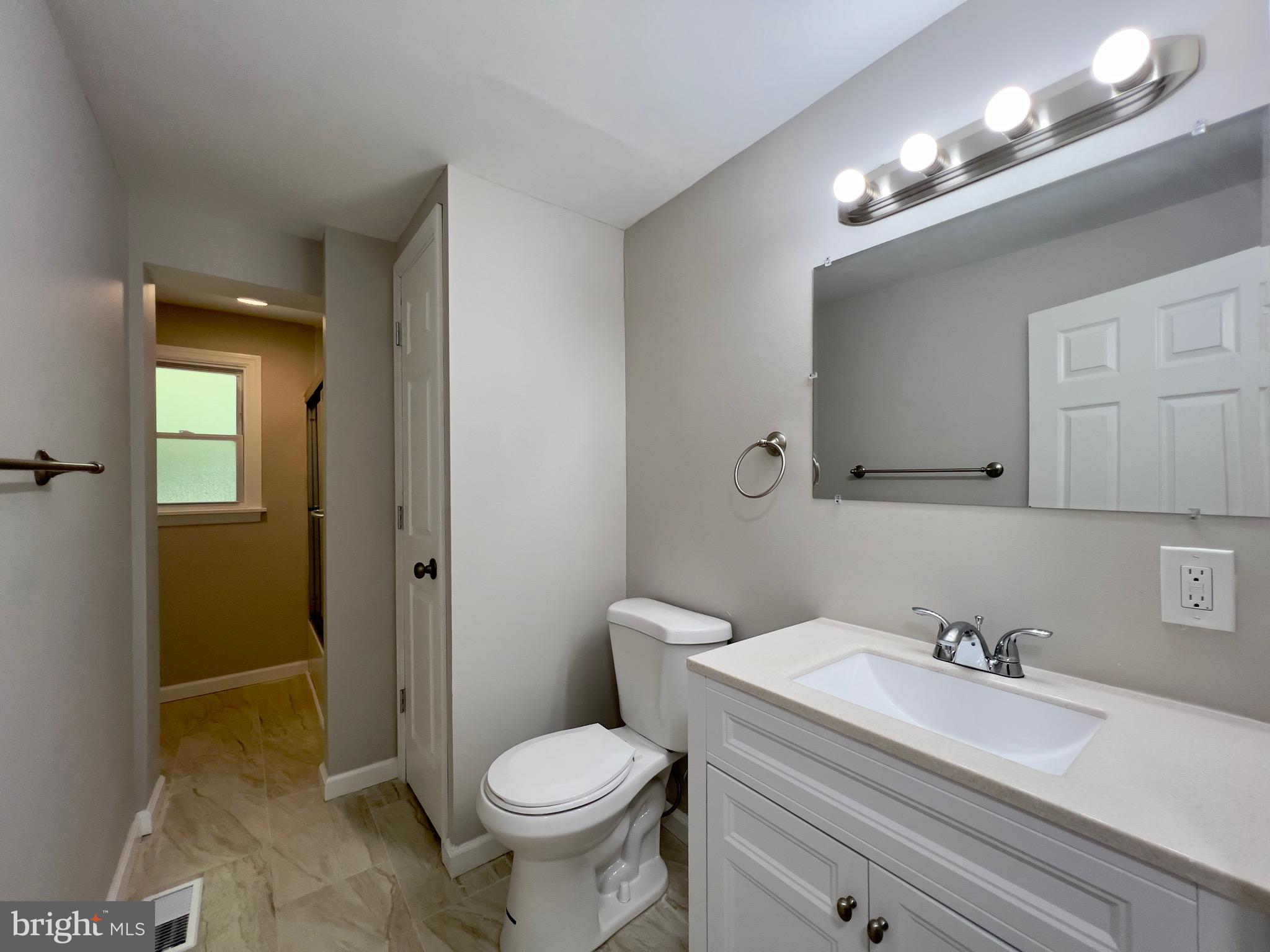 4 Meehan Boulevard Clementon, NJ 08021 - Photo 6 of 15 Main Level: Full Bathroom