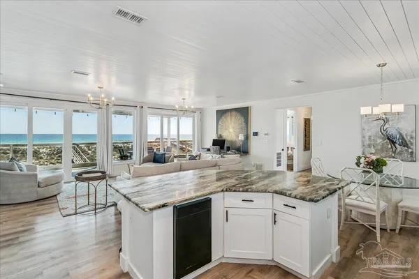 $2,990,000 | 7515 Gulf Boulevard, Navarre Beach, FL 32566