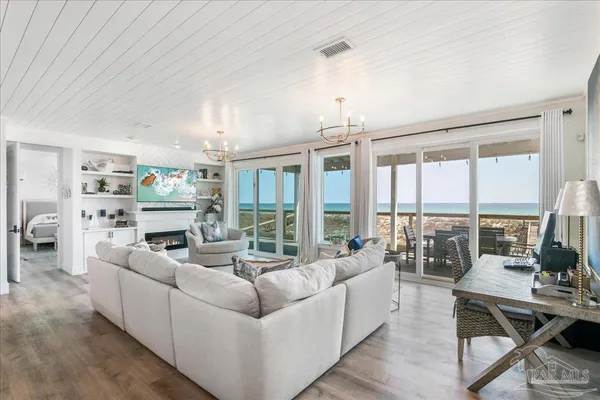 $2,990,000 | 7515 Gulf Boulevard, Navarre Beach, FL 32566