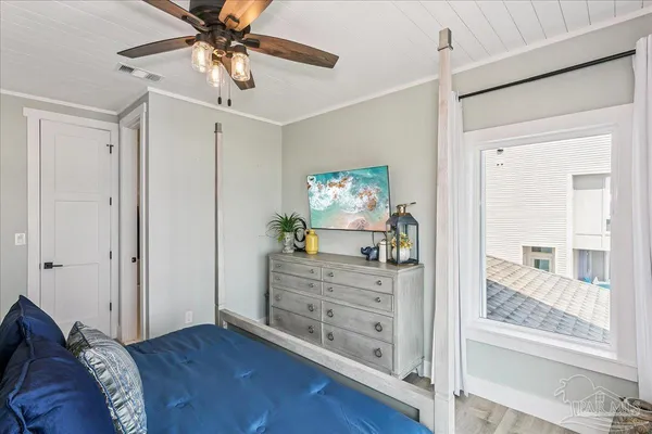 $2,990,000 | 7515 Gulf Boulevard, Navarre Beach, FL 32566