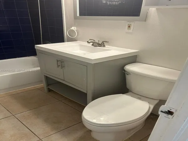 $2,450 | 6100 Southwest 68th Street, Unit 58, South Miami, FL 33143