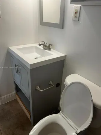 $2,450 | 6100 Southwest 68th Street, Unit 58, South Miami, FL 33143