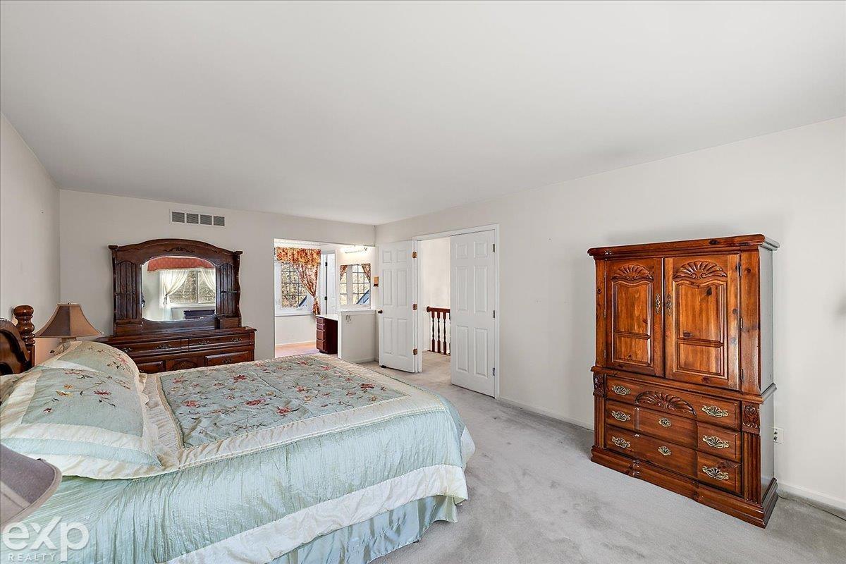 1579 Lomas Verdes Rochester Hills, MI 48306 - Photo 50 of 64