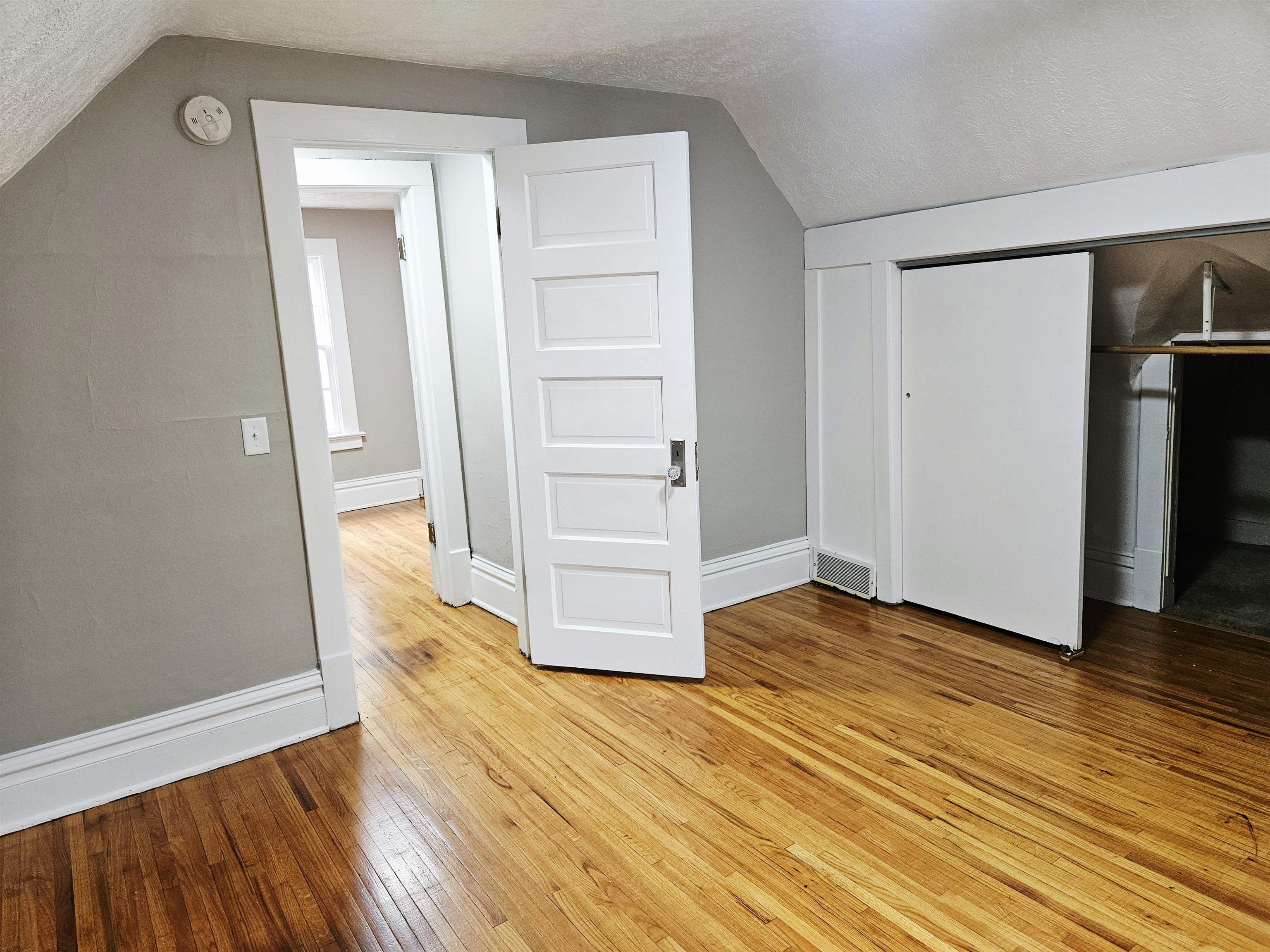 402 Rome Avenue Rockford, IL 61107 - Photo 12 of 15 Gallery Image 12