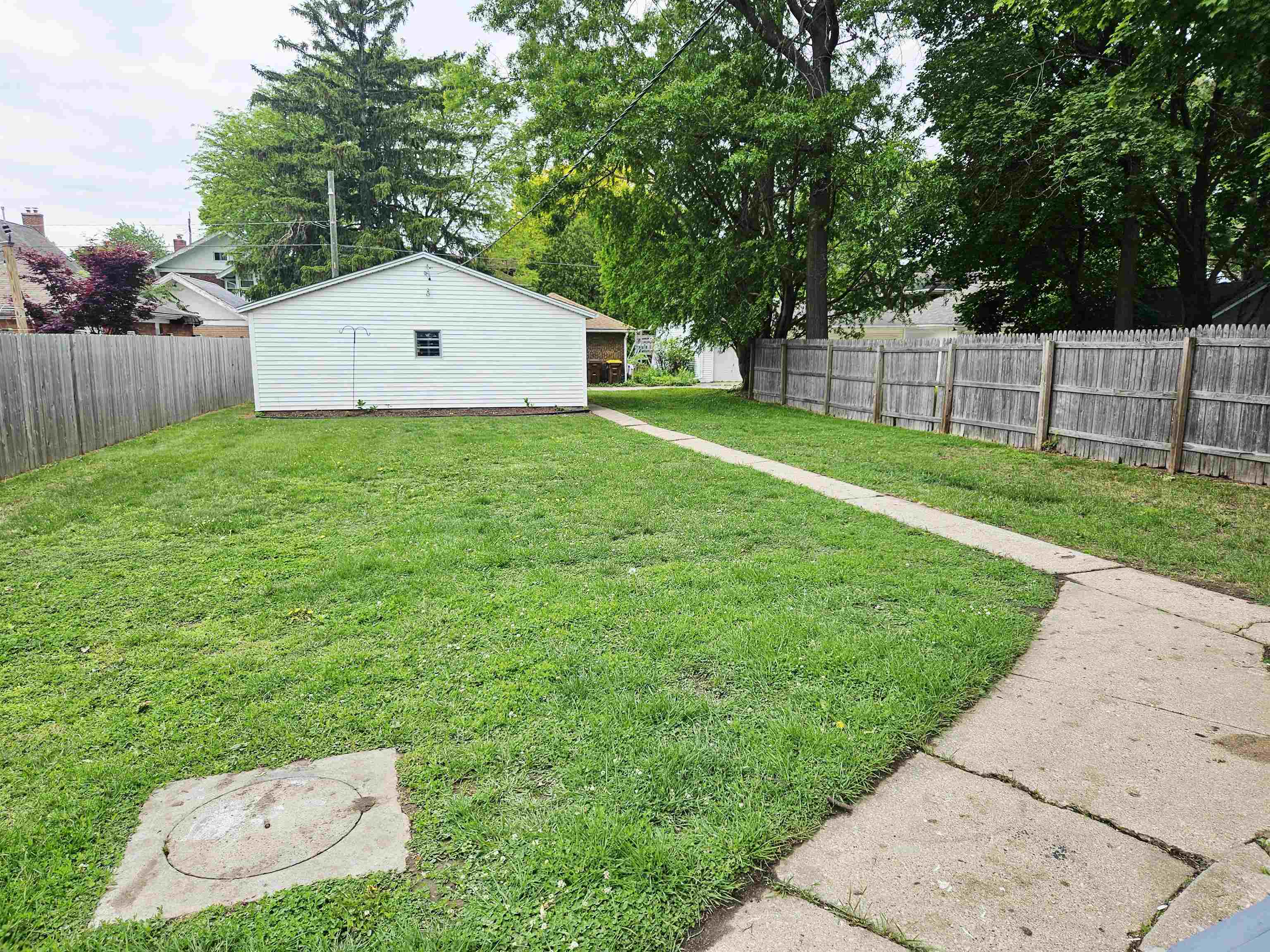 402 Rome Avenue Rockford, IL 61107 - Photo 14 of 15 Gallery Image 14