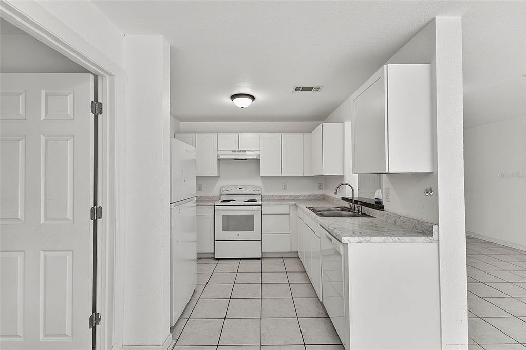 887 Leeward Road Venice, FL 34293 - Photo 20 of 38