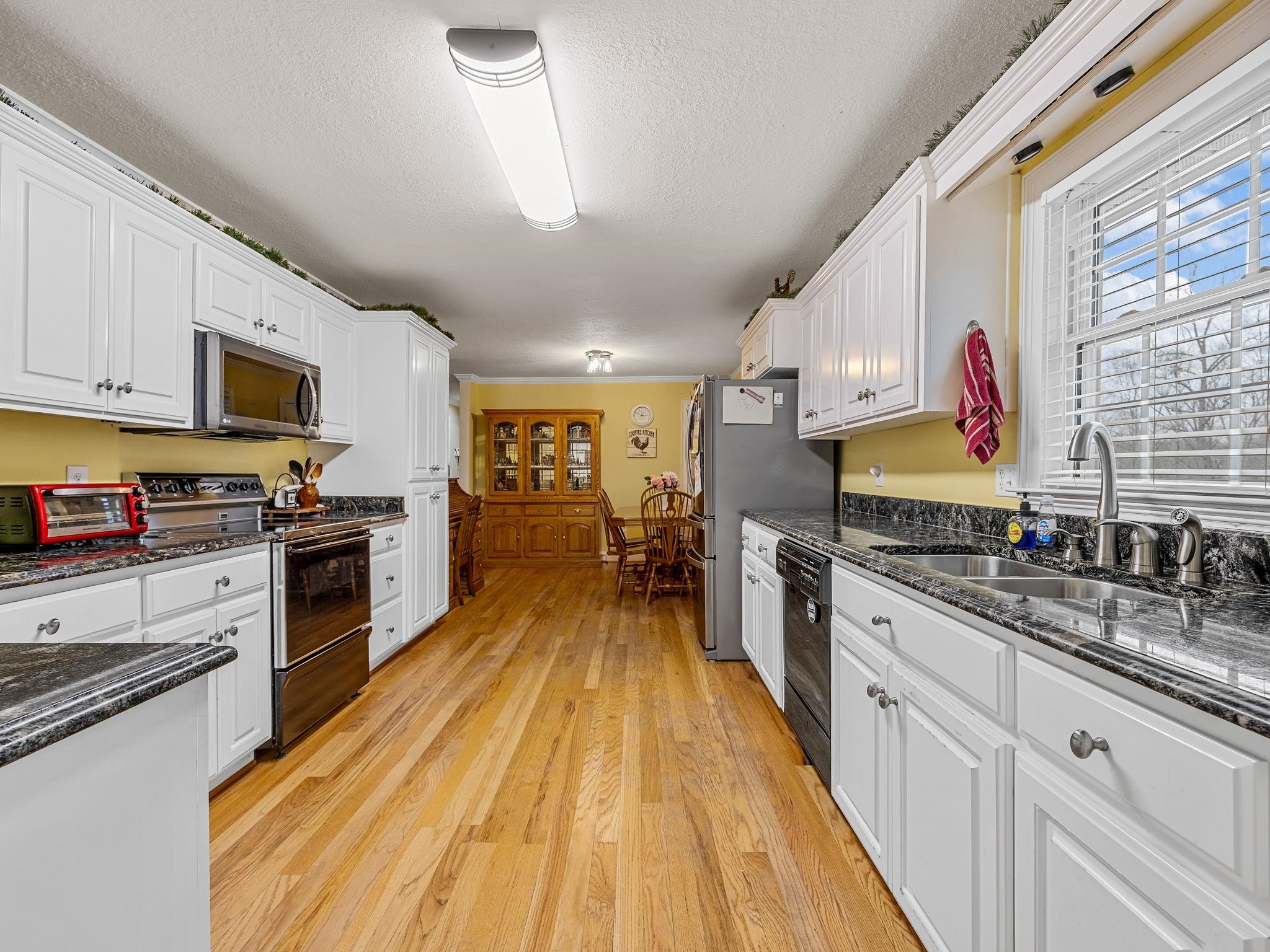 170 Oak Ridge Drive Jonesville, SC 29353 - Photo 11 of 49