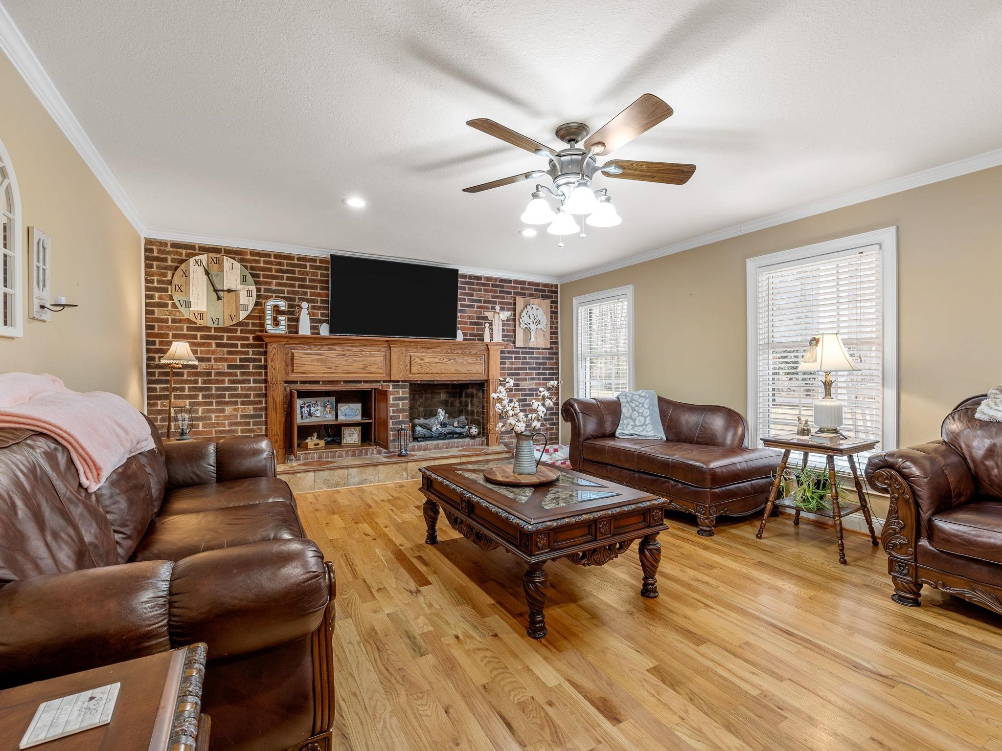 170 Oak Ridge Drive Jonesville, SC 29353 - Photo 5 of 49