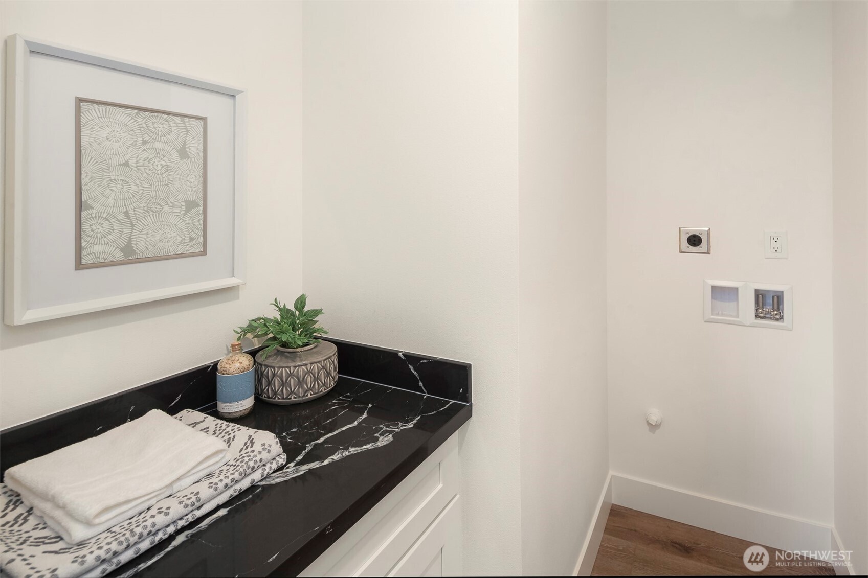 8824 32nd Avenue Southwest Seattle, WA 98126 - Photo 22 of 32