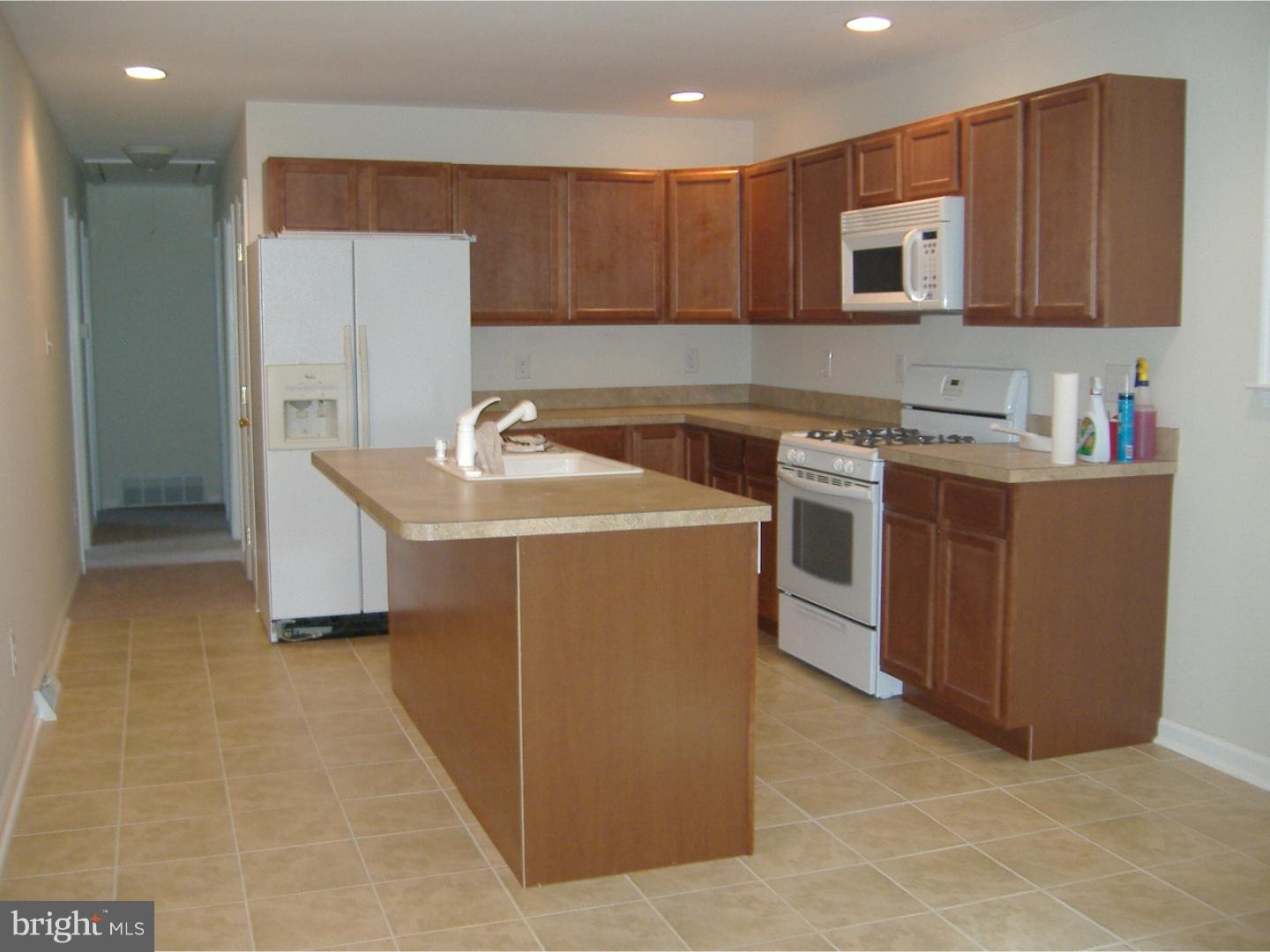 307 Yale Road South Glassboro, NJ 08028 - Photo 2 of 8
