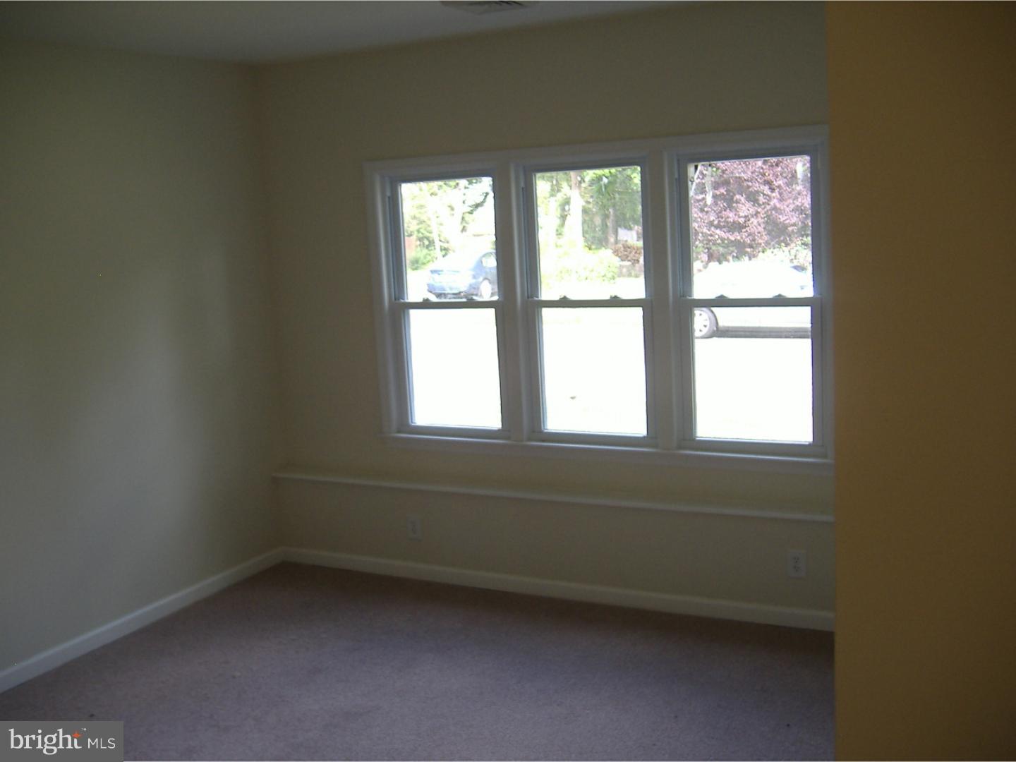 307 Yale Road South Glassboro, NJ 08028 - Photo 5 of 8