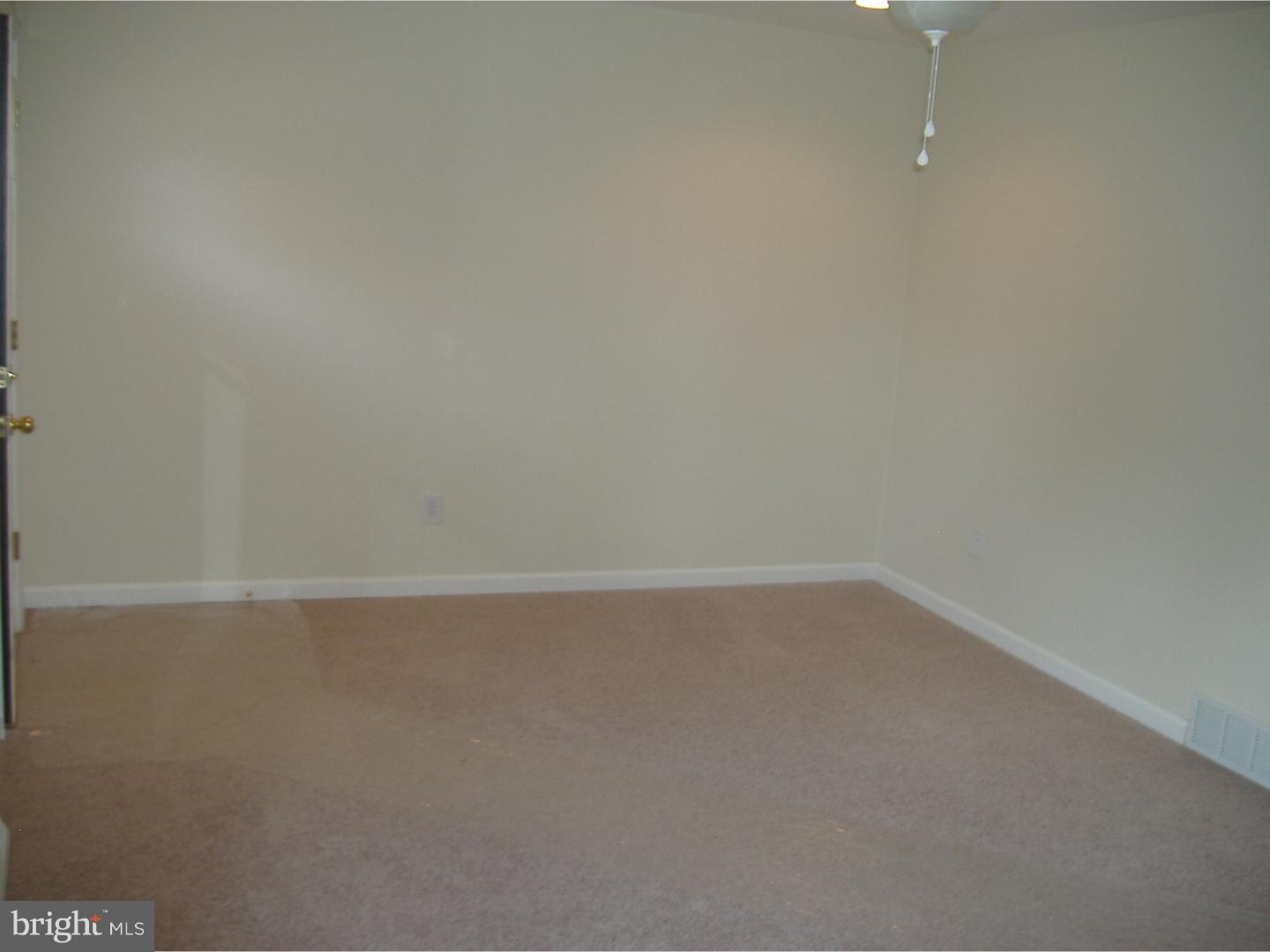 307 Yale Road South Glassboro, NJ 08028 - Photo 6 of 8