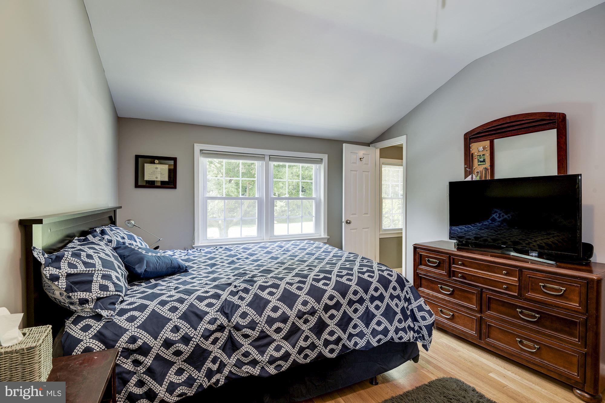 6 Beall Spring Court Potomac, MD 20854 - Photo 33 of 54 Forth Bedroom