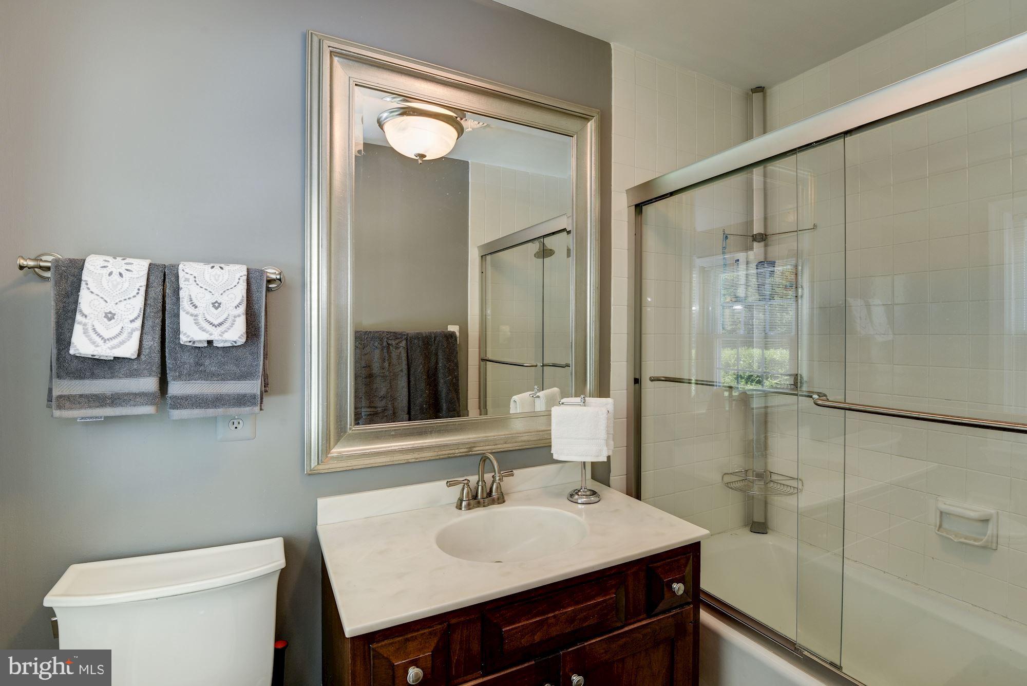 6 Beall Spring Court Potomac, MD 20854 - Photo 34 of 54 En-Suite Bath for Forth Bedrrom