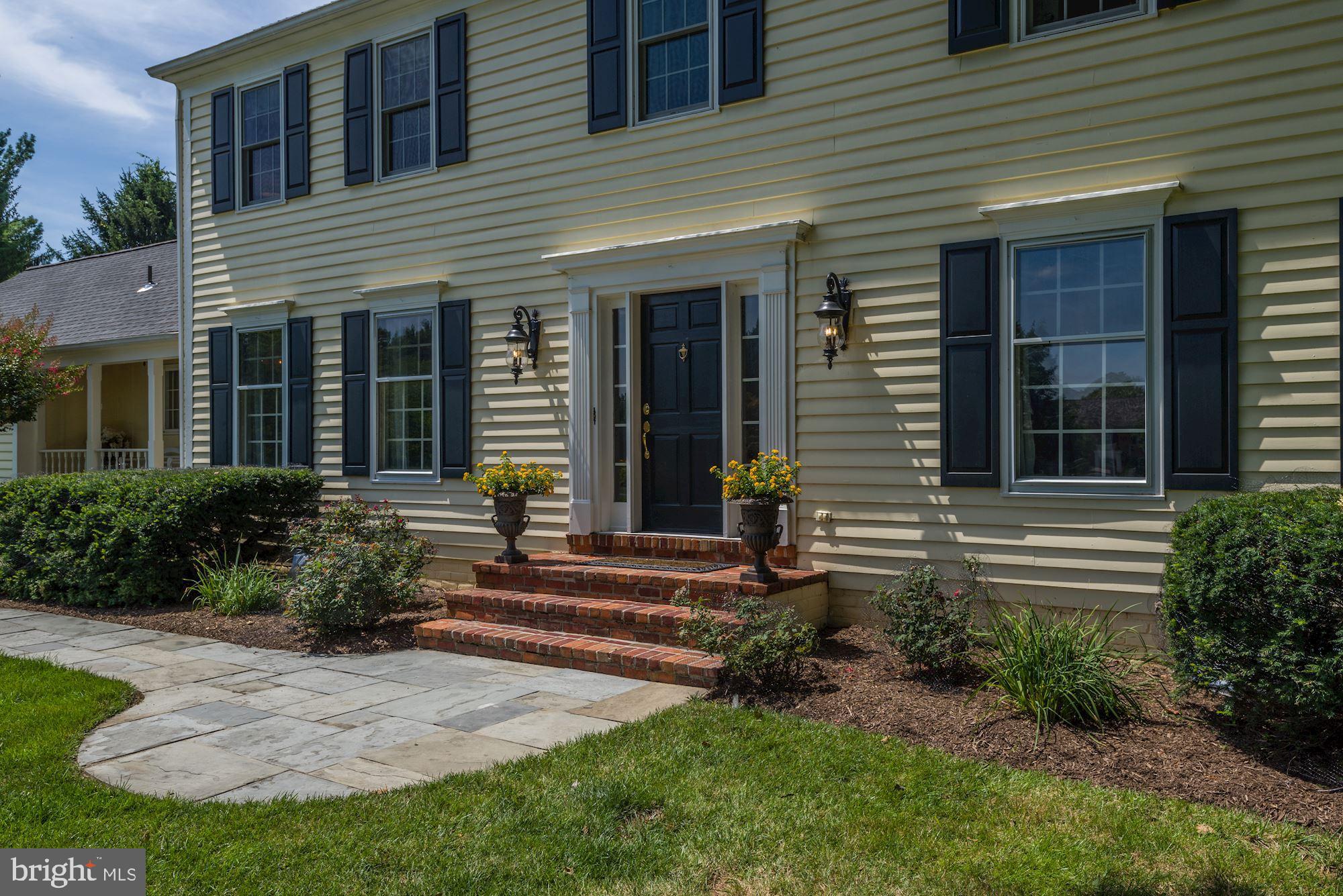6 Beall Spring Court Potomac, MD 20854 - Photo 6 of 54 Paved Walkways