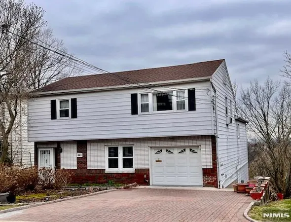 $821,000 | 661 Clinton Place, Ridgefield, NJ 07657