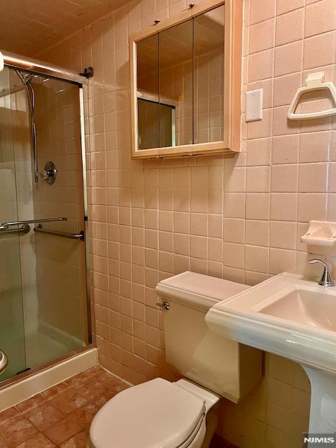 661 Clinton Place Ridgefield, NJ 07657 - Photo 12 of 25