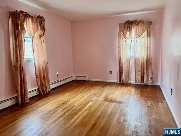 $821,000 | 661 Clinton Place, Ridgefield, NJ 07657