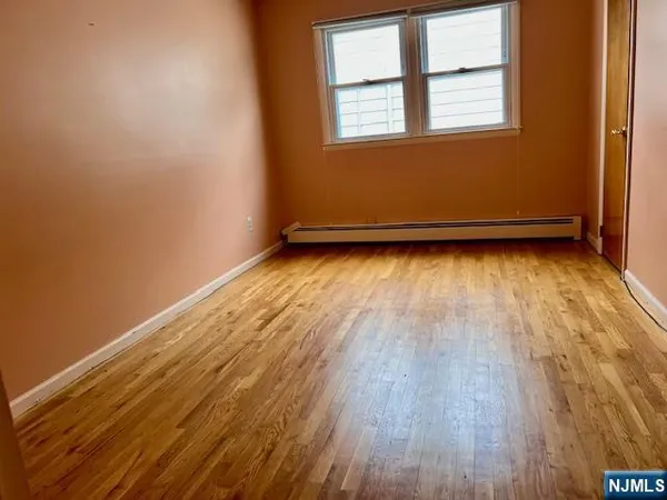 $821,000 | 661 Clinton Place, Ridgefield, NJ 07657