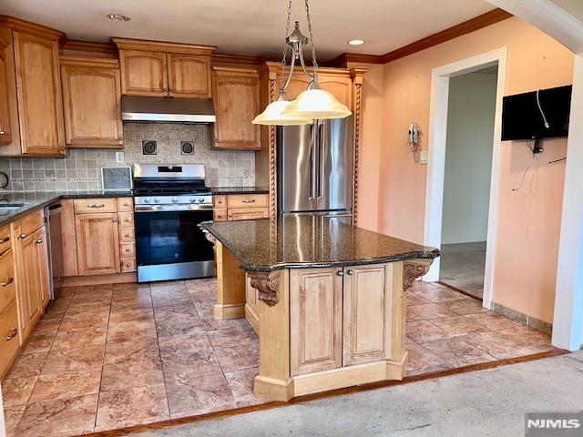 661 Clinton Place Ridgefield, NJ 07657 - Photo 3 of 25