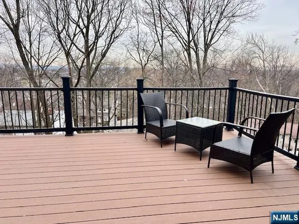 $821,000 | 661 Clinton Place, Ridgefield, NJ 07657