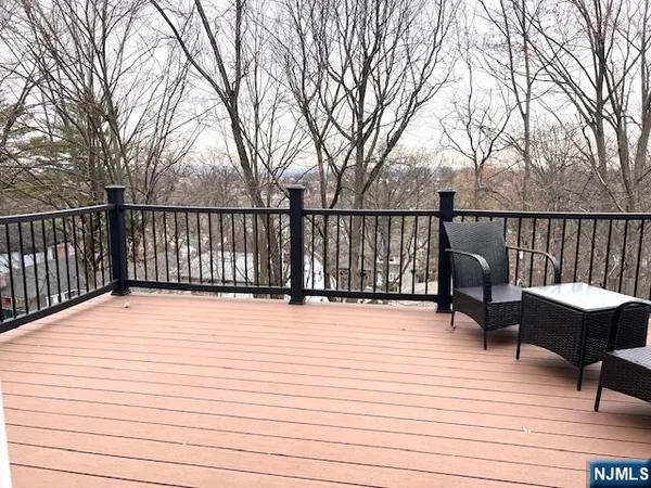 $821,000 | 661 Clinton Place, Ridgefield, NJ 07657