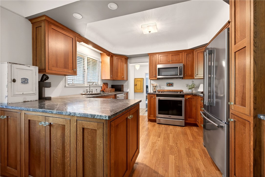 346 Whiting Road Webster, NY 14580 - Photo 10 of 32