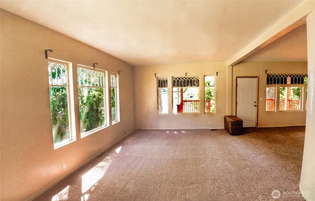 $4,000 | 6810 Northeast Bergman Road, Bainbridge Island, WA 98110