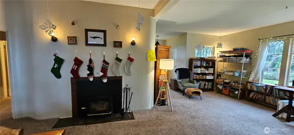 $3,500 | 6810 Northeast Bergman Road, Bainbridge Island, WA 98110